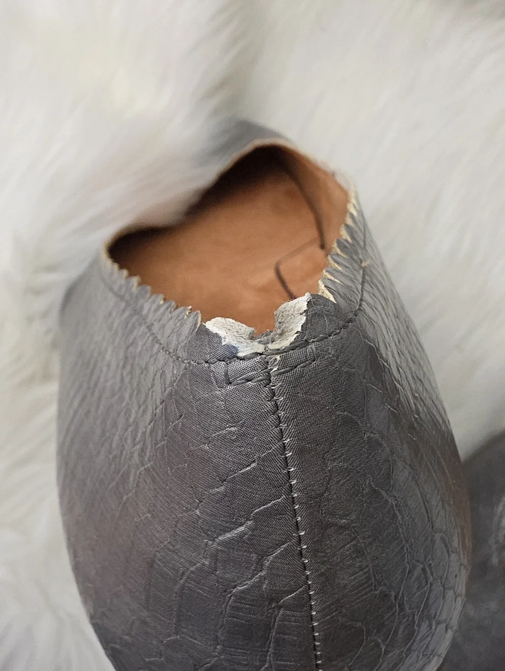 VIONIC Julieta‎ Gray Silver Snakeskin Embossed Scalloped Comfort Ballet Flats 10